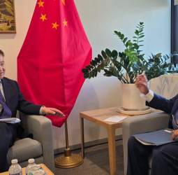 Sri Lanka, China discuss RMB settlements to ease trade