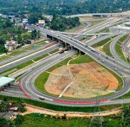 Expressway revenue tops Rs. 441 million during New Year travel