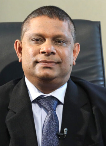 Foreign tourist spending in Sri Lanka declines, survey finds