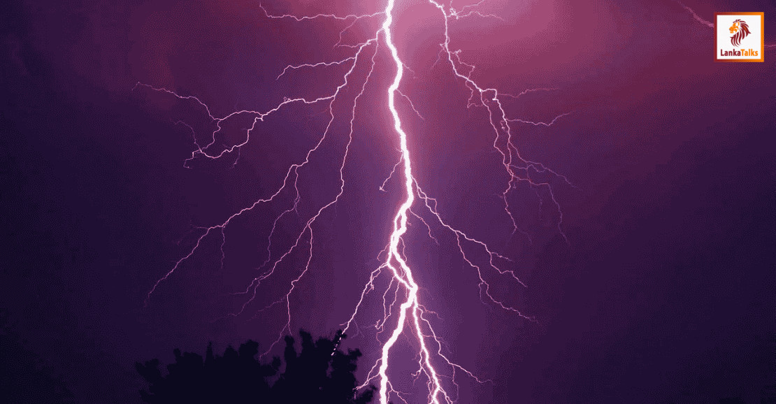 Amber alert issued for severe lightning