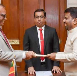Sri Lanka appoints Anura Karunathilake as Energy Minister