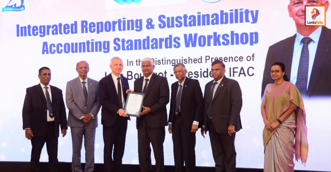 Ceylinco Life Chairman R. Renganathan honoured by CMA