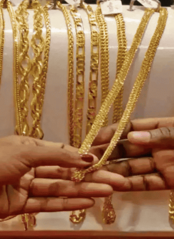 Gold prices in Sri Lanka rise by around Rs. 4,000