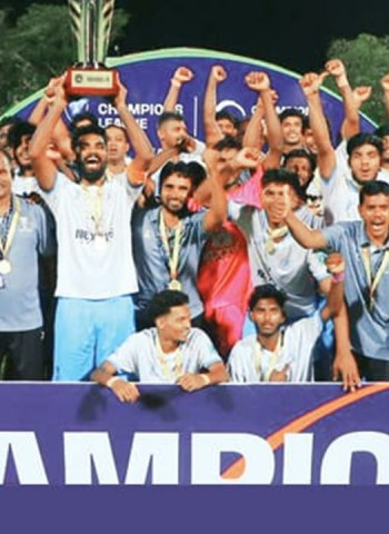 St. Mary’s Jaffna shock saunders