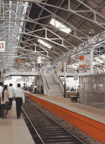 Special train services scheduled to operate for passengers returning to Colombo