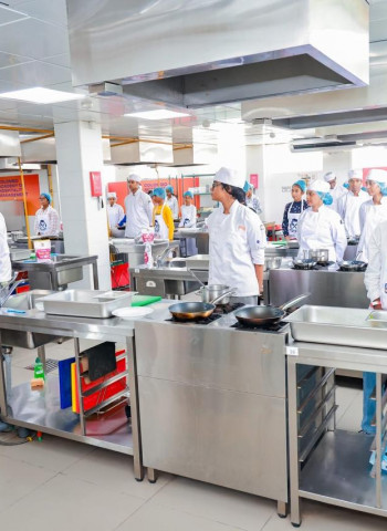 CAHM – 7 Star Junior Chef Competition Advances to Semi-Final Stage with 30 Young Talents Selected