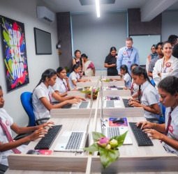 Superloop backs girls in tech with its first Colombo digital learning lab