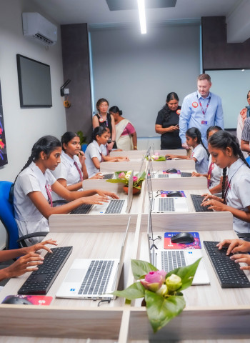 Superloop backs girls in tech with its first Colombo digital learning lab