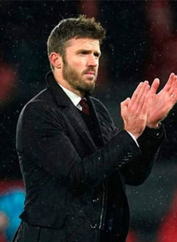 Carrick favourite for Man Utd caretaker role