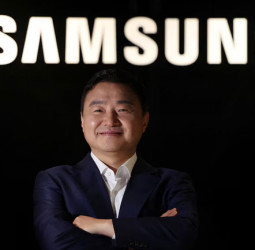 Samsung to double AI mobile devices to 800 million units this year
