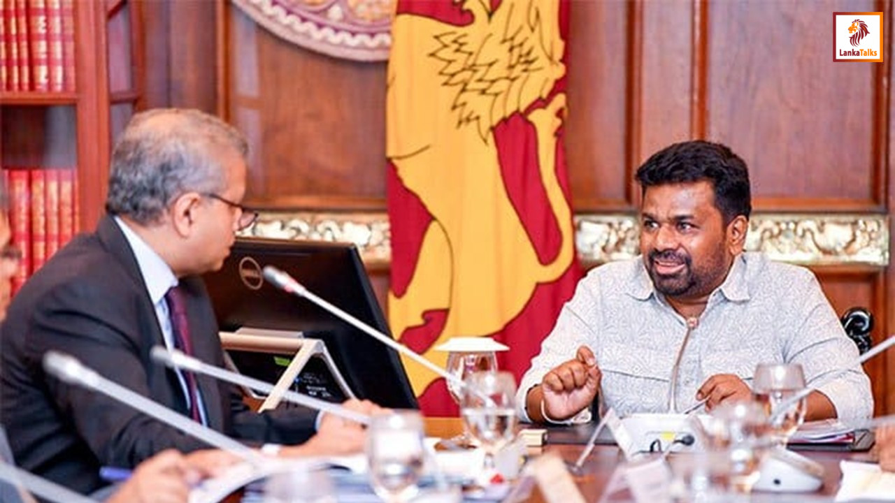 Govt. pushes for cashless economy, digital IDs