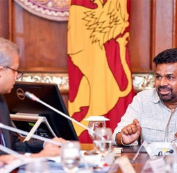 Govt. pushes for cashless economy, digital IDs