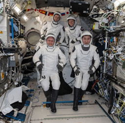 Ailing astronaut returns to Earth early in NASA’s first medical evacuation