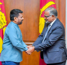Former Treasury Secretary Mahinda Siriwardana Holds Talks with President