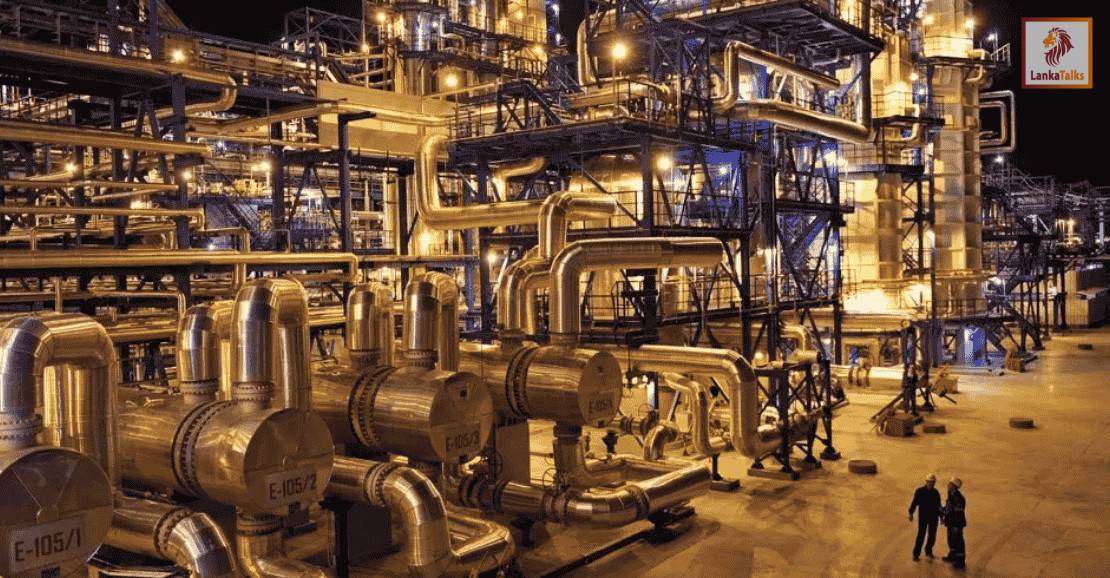 Markets price chaos as oil finds its footing