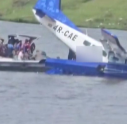 Seaplane Crash at Gregory Lake Injures Two Pilots