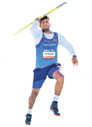 Rumesh renews Javelin Throw record