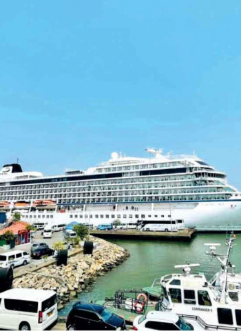 Viking Sky cruise ship calls in Colombo with 700 tourists