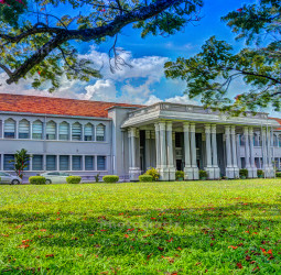 Peradeniya Uni issues alert over leopards in its premises