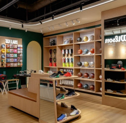 Wilson officially arrives in Sri Lanka