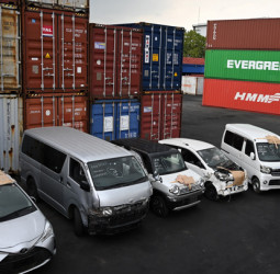 Sri Lanka Customs exceeds revenue target for third straight month in March