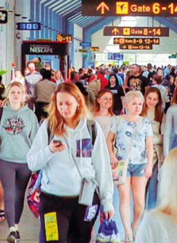 Sri Lanka Tourist Arrivals Surpass 600,000 in Early 2026