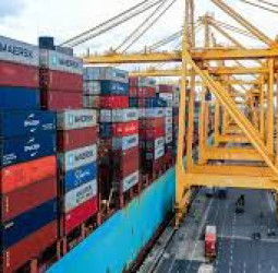 Container transport charges to rise 20%