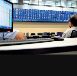 Sri Lanka stock index suffers worst points fall in history over ME crisis concerns