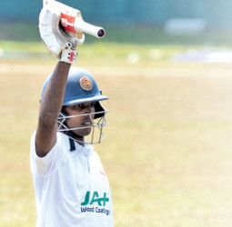 Skipper Suwahas propel Cambrians to 263