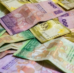 LKR may weaken 5%: First Capital