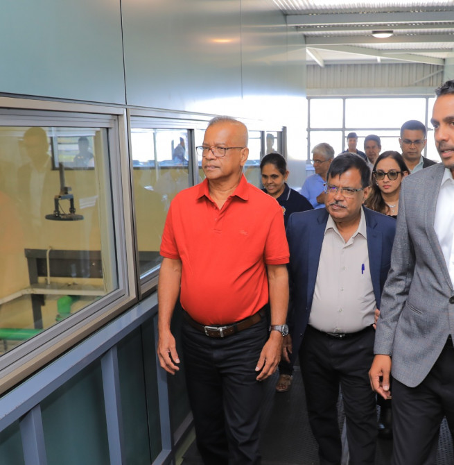 Hon.Minister of Agriculture, Livestock, Land, and Irrigation Mr. K.D. Lalkantha Visits Ambewela Farms to review the Unprecedented Growth and donate 10 heifer cows worth 15 Million to selected farmers