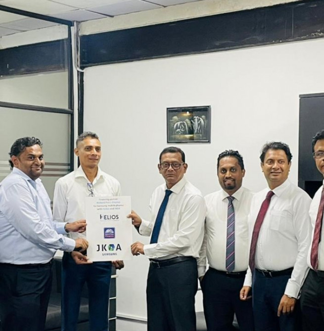 Richard Pieris Finance Launches Device Financing Solution for Samsung Smartphones