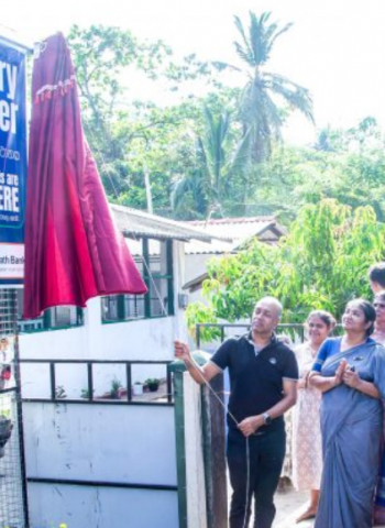 Sampath Bank Strengthens Ocean Plastic Reduction Efforts with the Community-led Material Recovery Facility in Dickwella