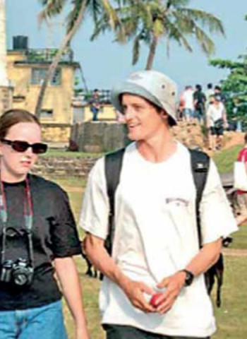April tourist arrivals slip to weakest so far in 2026