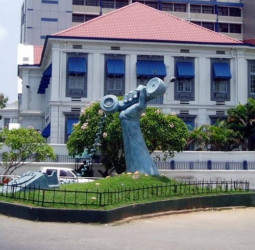 Currency depreciation poses fresh challenge for SLT