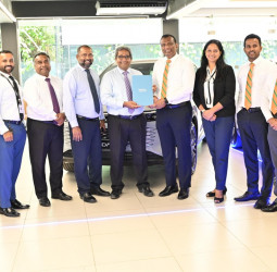 SDB bank and Hayleys Mobility forge strategic partnership to advance sustainable mobility and private vehicle leasing