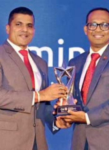 Chaaminda Kumarasiri wins CA Business Leader of the Year Award 2026