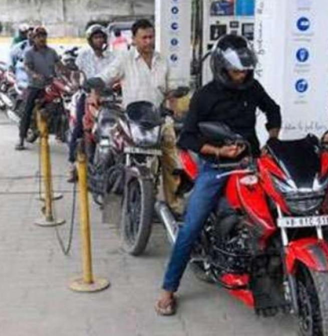 No fuel shortage, public urged to avoid panic buying