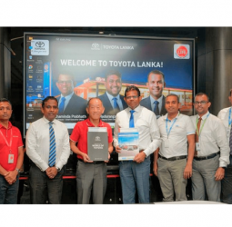 HNB FINANCE, Toyota Lanka forge strategic partnership to expand vehicle-leasing solutions