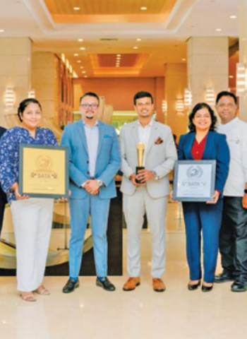 Cinnamon Lakeside Colombo secures Gold and Silver at South Asian Travel Awards