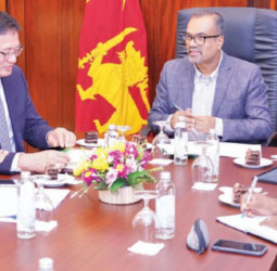 Sri Lanka, China discuss expanding economic cooperation