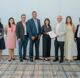 Dialog Finance and Softlogic Retail Partner to expand smart device access through Lesi Pay