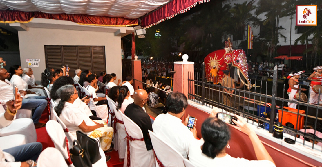 Ceylinco Life brings premium policyholders closer to the magic of the Kandy Perahera