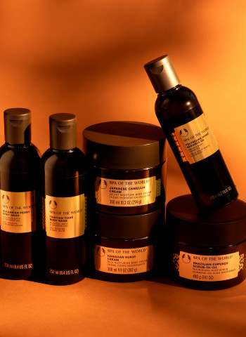 Rediscover your escape with cocooning textures and irresistible fragrances harnessed in exquisite ingredients